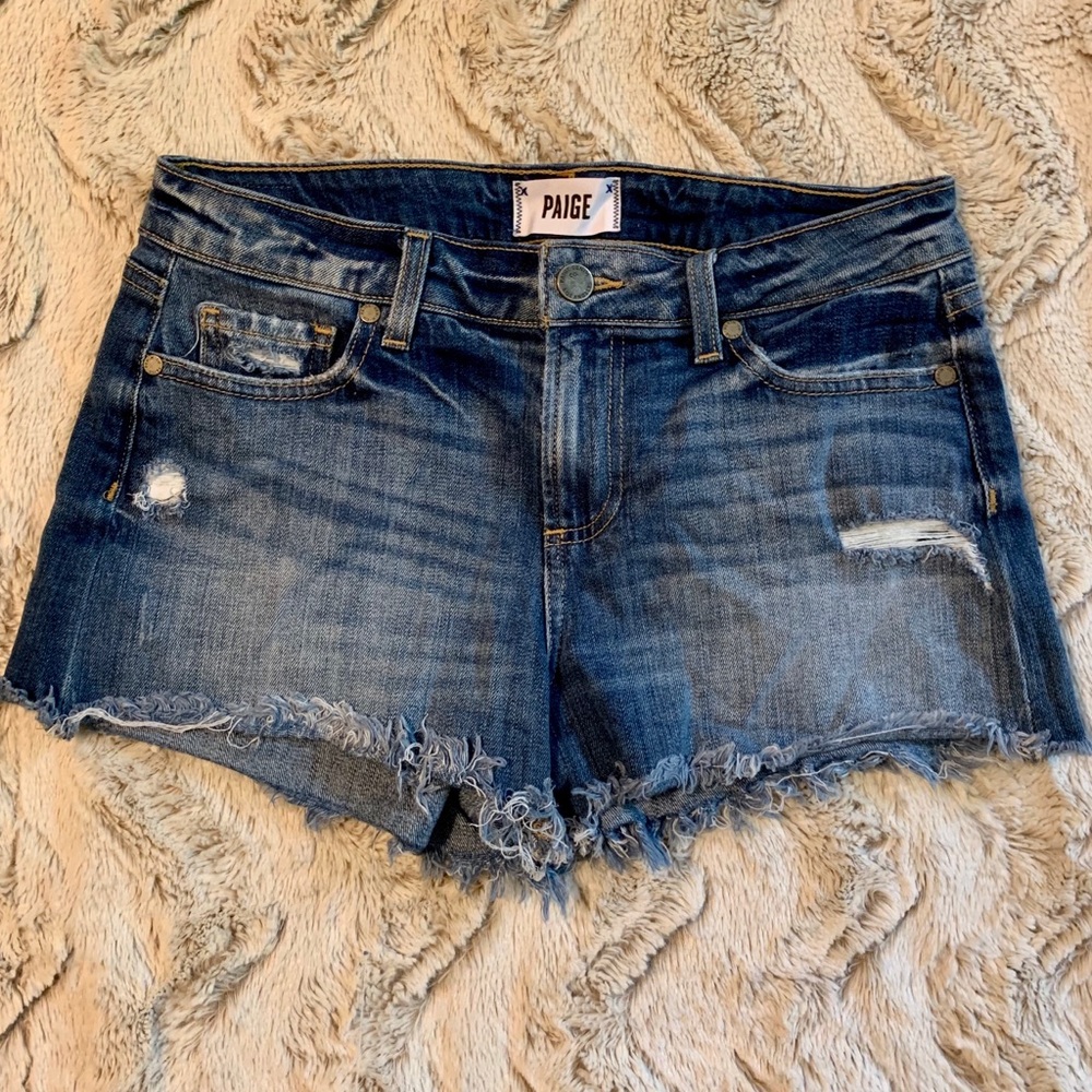 Paige Shorts Size 26